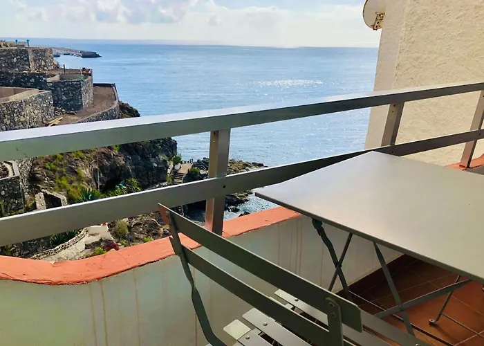 A Pie De Playa Tabaiba, Santa Cruz De Tenerife Tabaiba